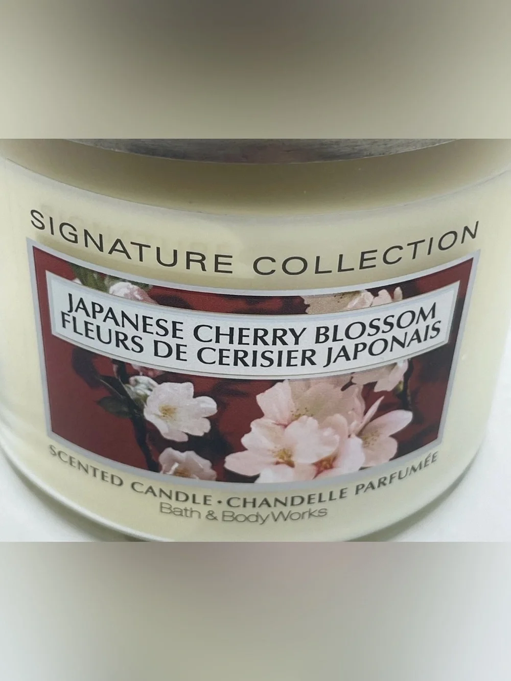 Bath & Body Works Japanese Cherry Blossom Candle - Cream & Pink Floral - Picture 2 of 5